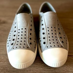 Native Jefferson Kids Waterproof Shoes, Gray, Size J4 (Juniors), Waterproof